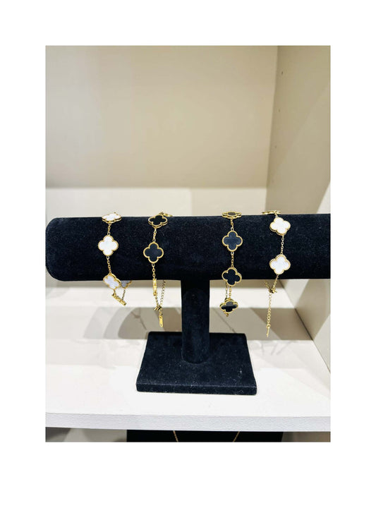 Clover Bracelet - White